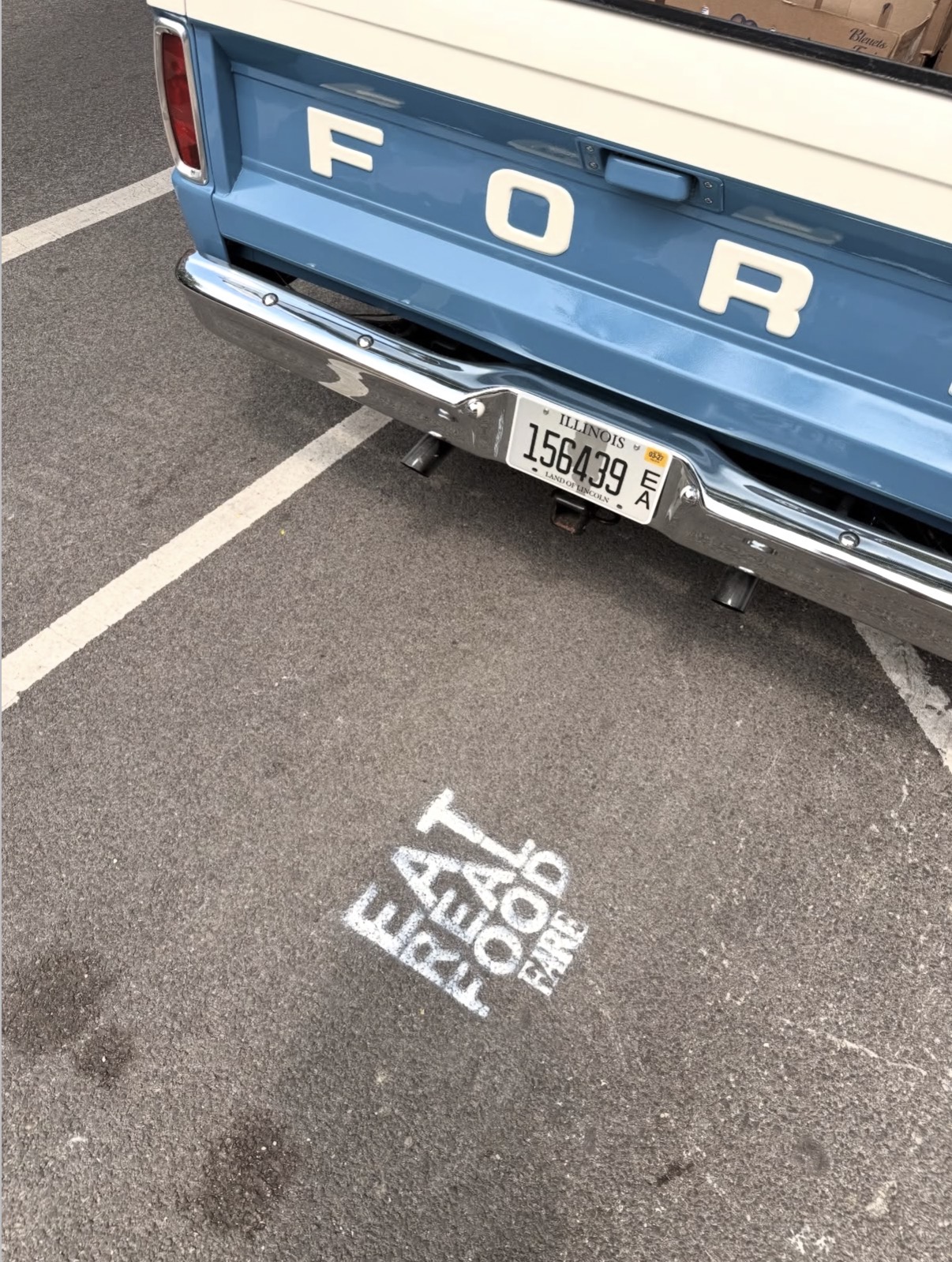 Tailgate Charm